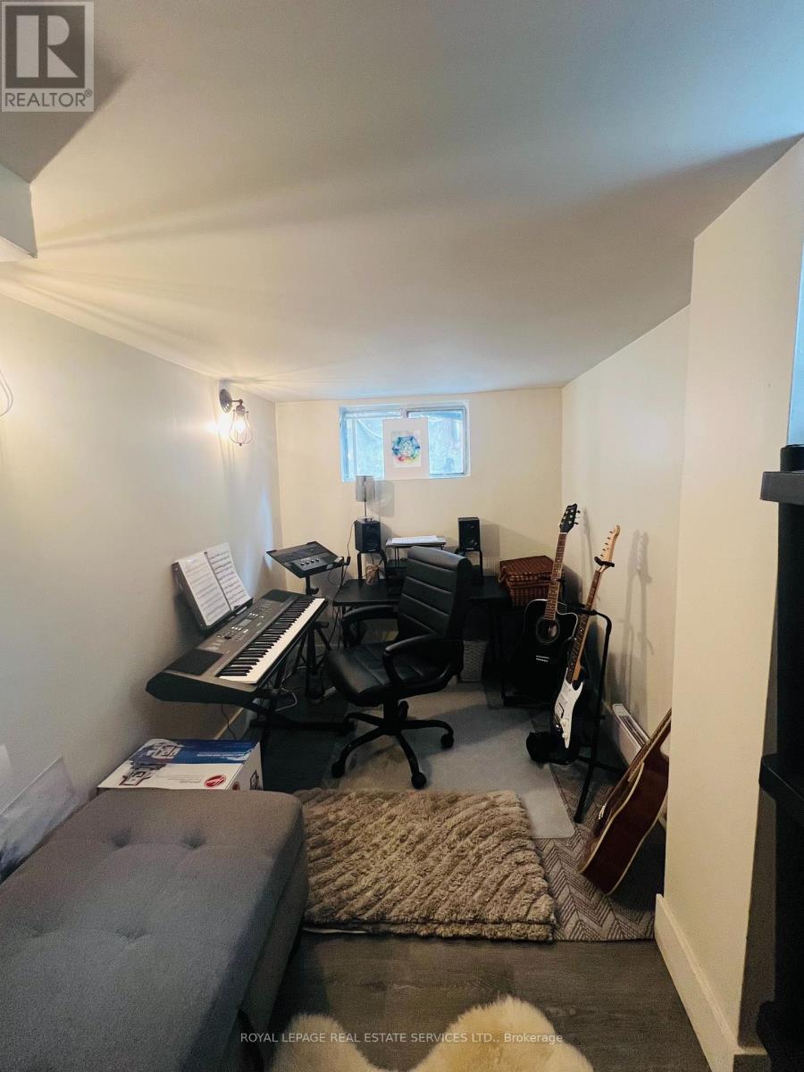 Lower - 263 Grace Street, Toronto, Ontario  M6G 3A7 - Photo 13 - C13821250