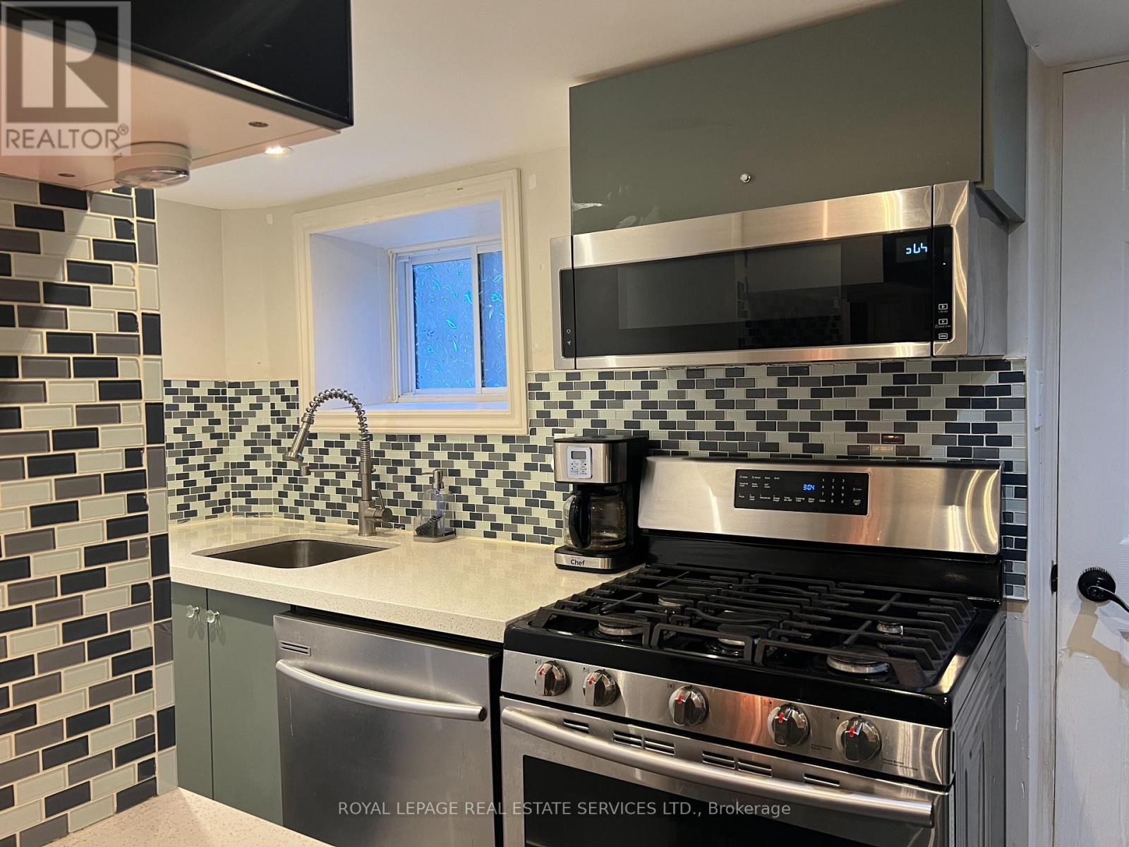 Lower - 263 Grace Street, Toronto, Ontario  M6G 3A7 - Photo 4 - C13821250