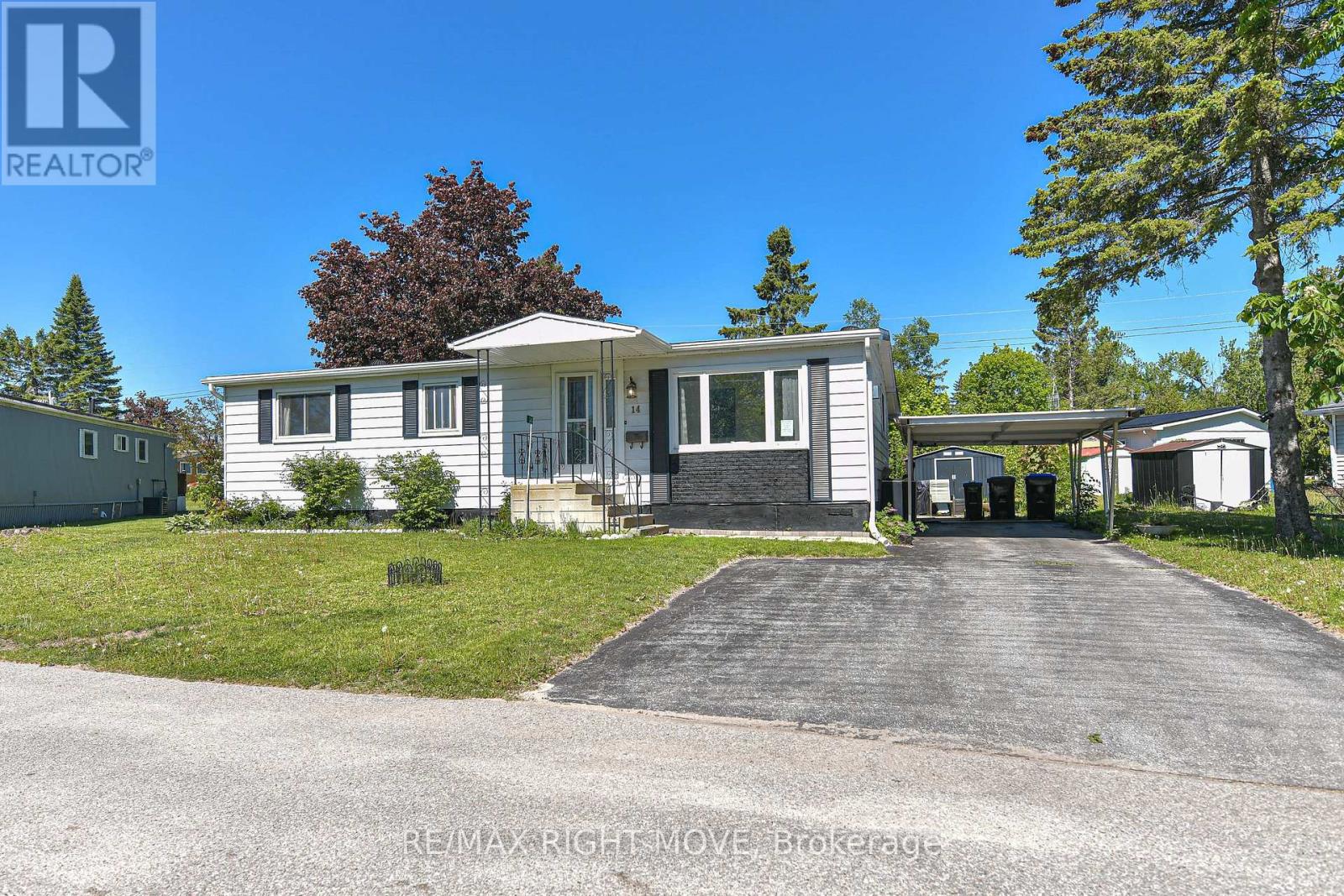 14 Muir Drive, Oro-Medonte, Ontario  L3V 0P9 - Photo 1 - S13821240