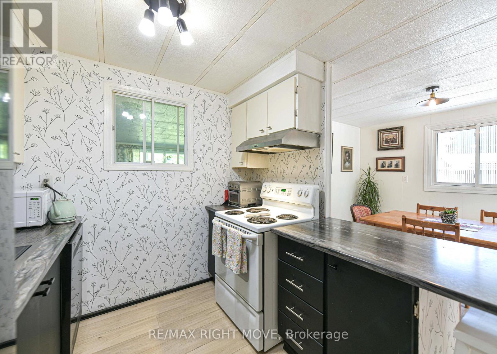 14 Muir Drive, Oro-Medonte, Ontario  L3V 0P9 - Photo 32 - S13821240