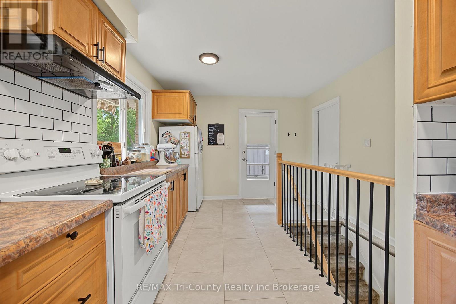 9 Parkside Drive, Tillsonburg, Ontario  N4G 4A1 - Photo 18 - X13819292