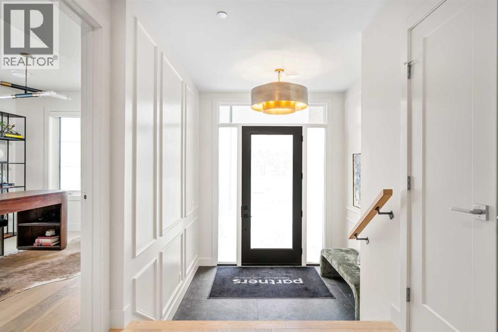 3c, 44 Greenwich Heath NW, Calgary, Alberta  T3B 6P3 - Photo 3 - A2323450