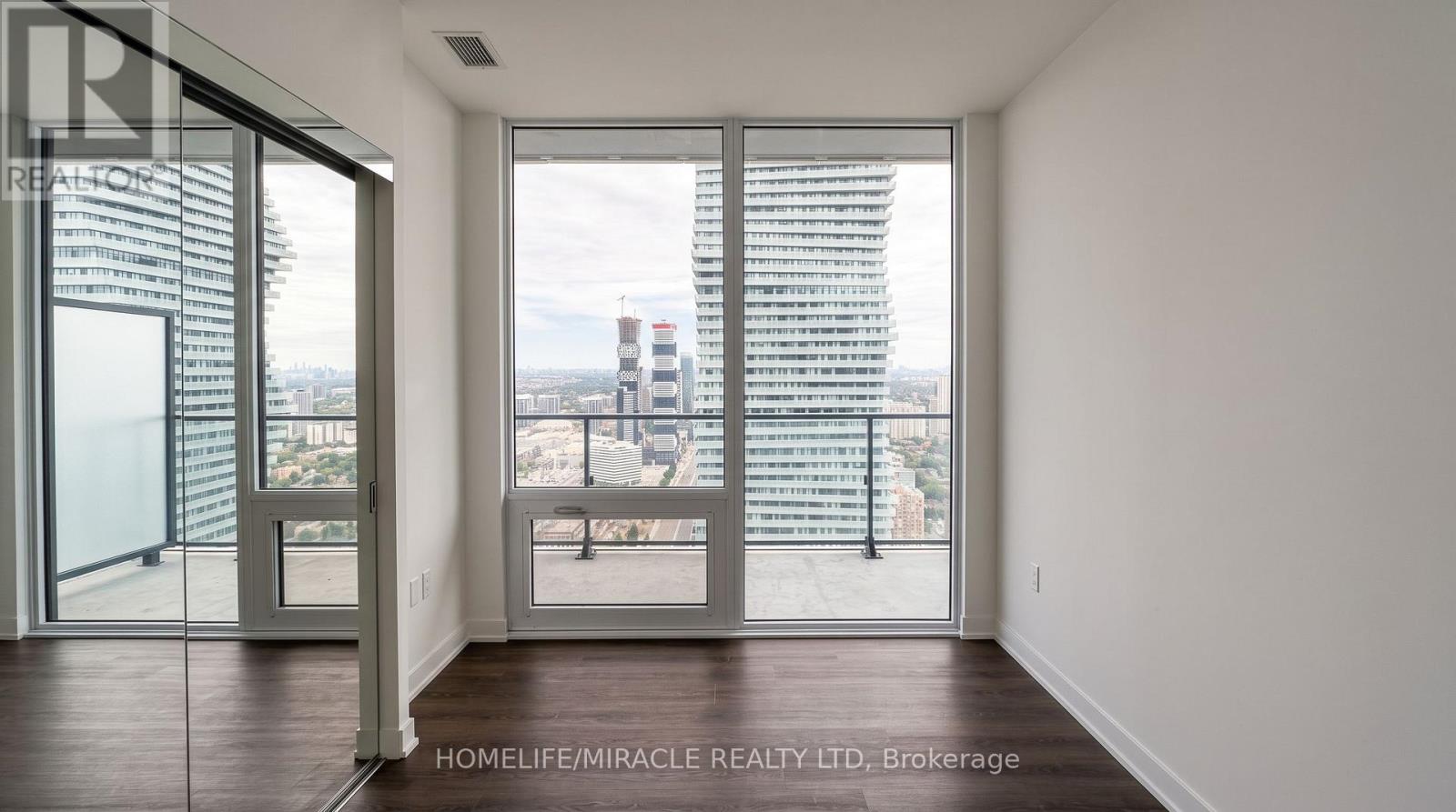 4305 - 448 Burnhamthorpe Road, Mississauga, Ontario  L5B 0R4 - Photo 11 - W13821202