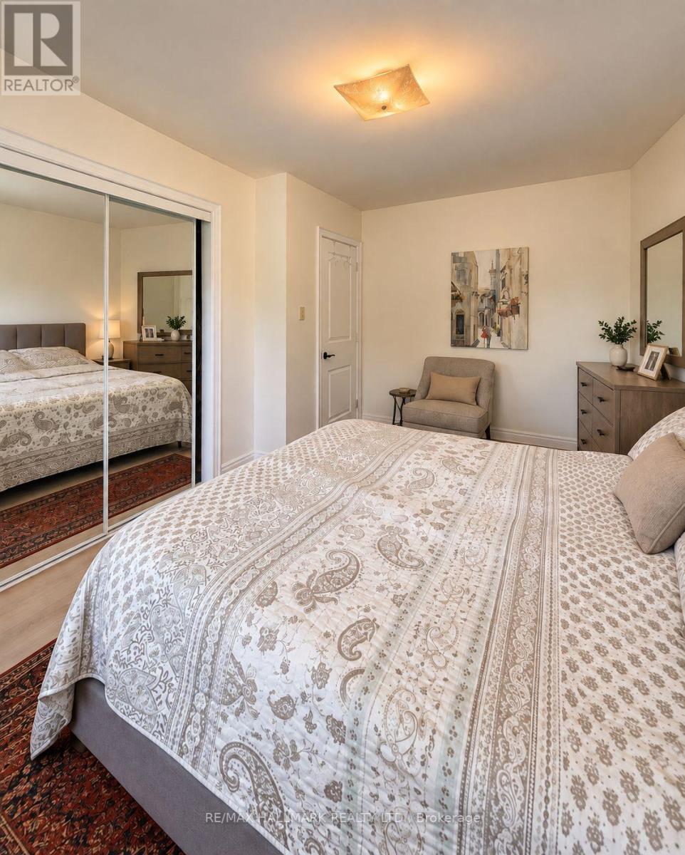 24 Sabine Road, Toronto, Ontario  M9B 3A8 - Photo 19 - W13821212