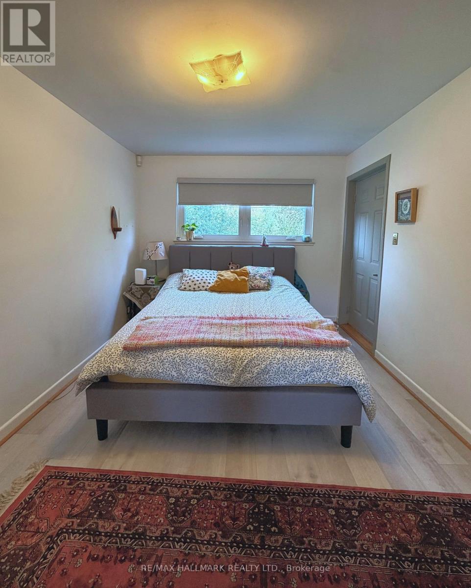 24 Sabine Road, Toronto, Ontario  M9B 3A8 - Photo 21 - W13821212