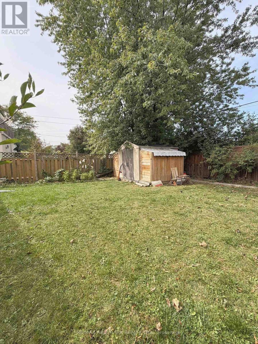 24 Sabine Road, Toronto, Ontario  M9B 3A8 - Photo 29 - W13821212