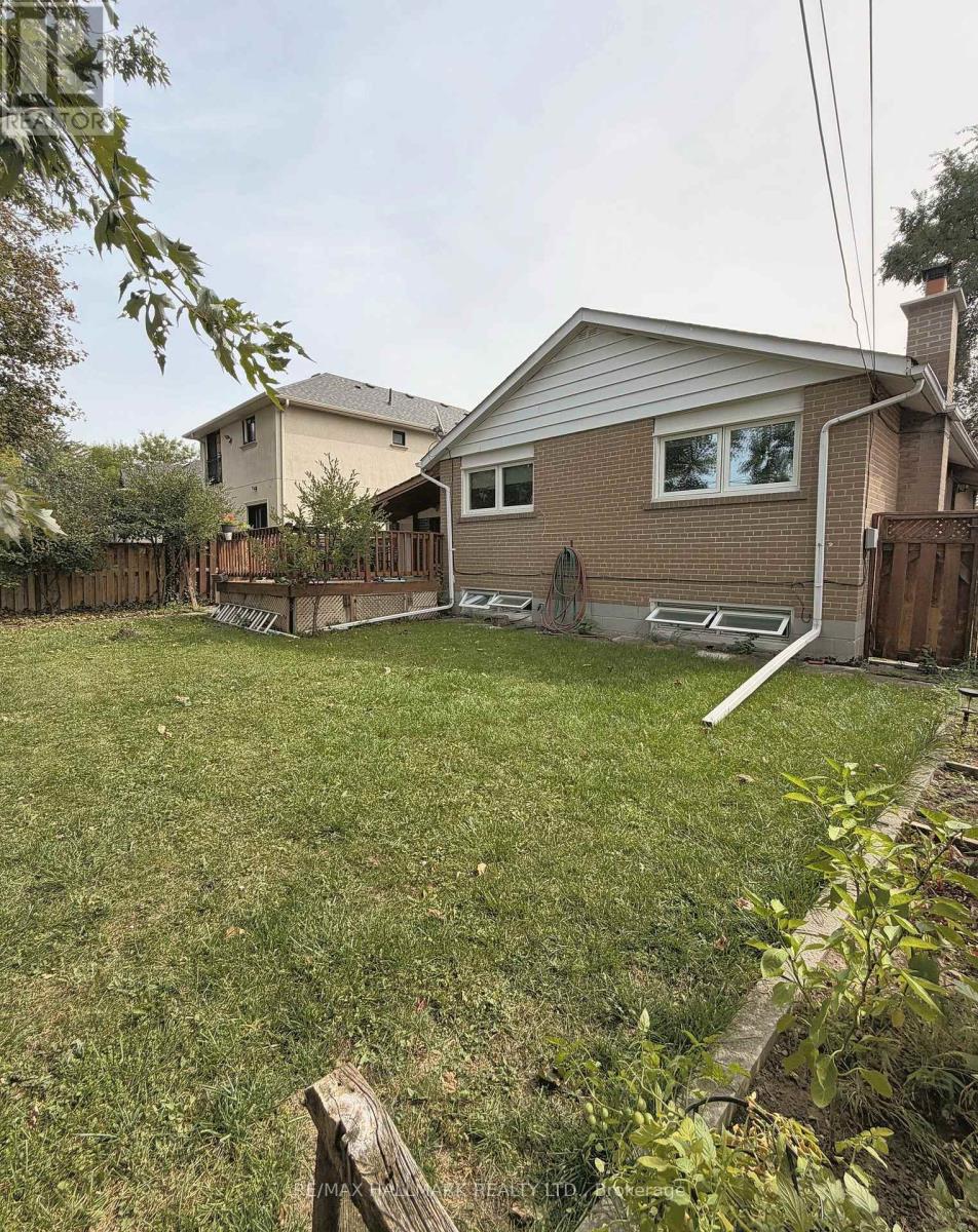 24 Sabine Road, Toronto, Ontario  M9B 3A8 - Photo 31 - W13821212