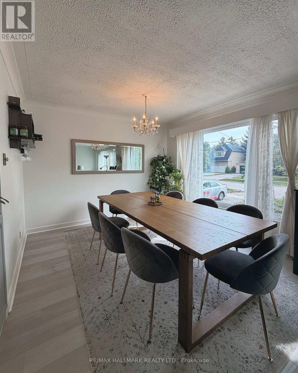 24 Sabine Road, Toronto, Ontario  M9B 3A8 - Photo 9 - W13821212