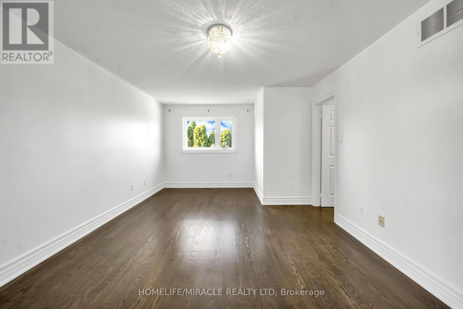 469 Fothergill Boulevard, Burlington, Ontario  L7L 6J1 - Photo 25 - W13821216