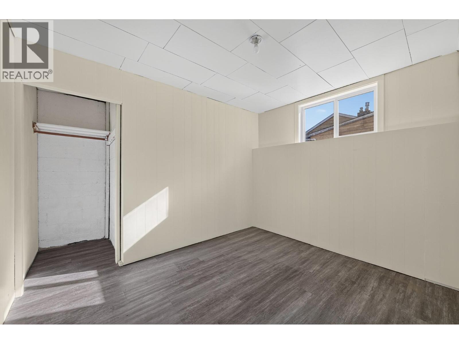 2257/2259 Valleyview Drive, Kamloops, British Columbia  V2C 4C8 - Photo 35 - 10401715