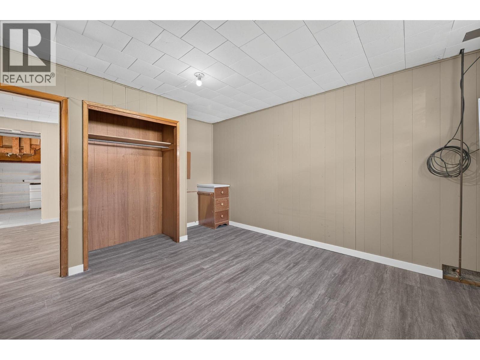 2257/2259 Valleyview Drive, Kamloops, British Columbia  V2C 4C8 - Photo 32 - 10401715