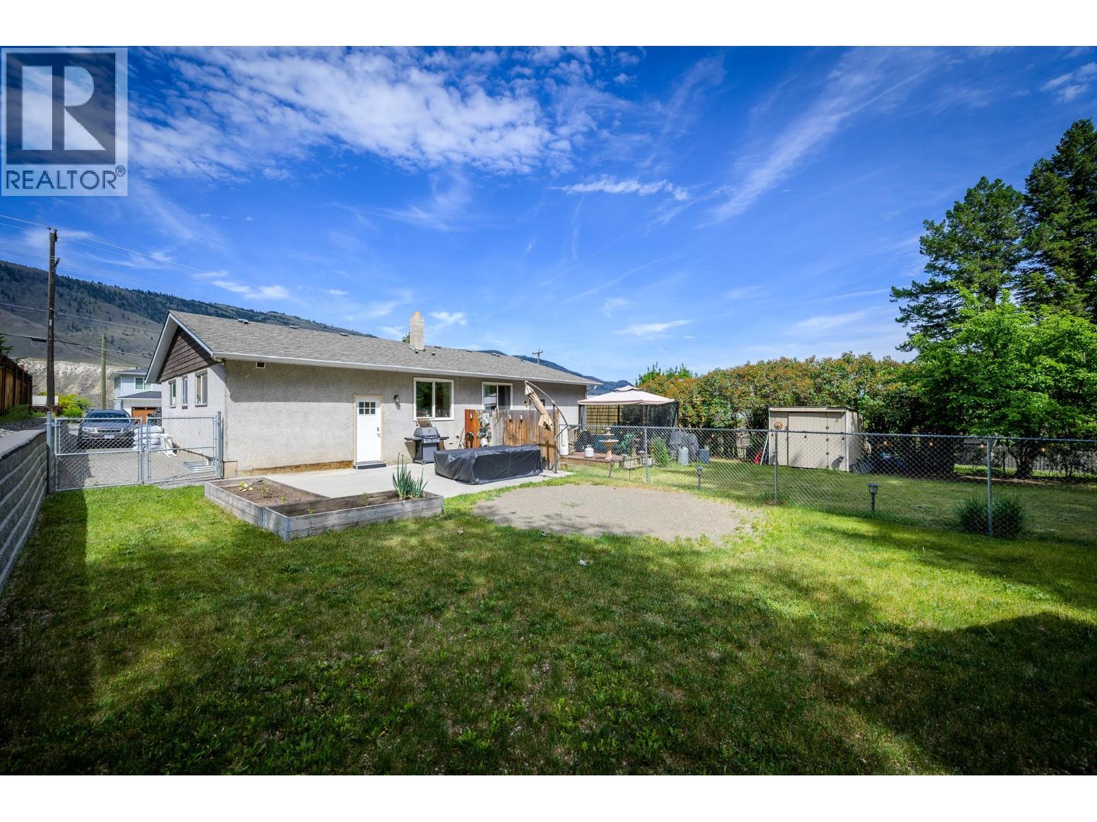 2257/2259 Valleyview Drive, Kamloops, British Columbia  V2C 4C8 - Photo 27 - 10401715
