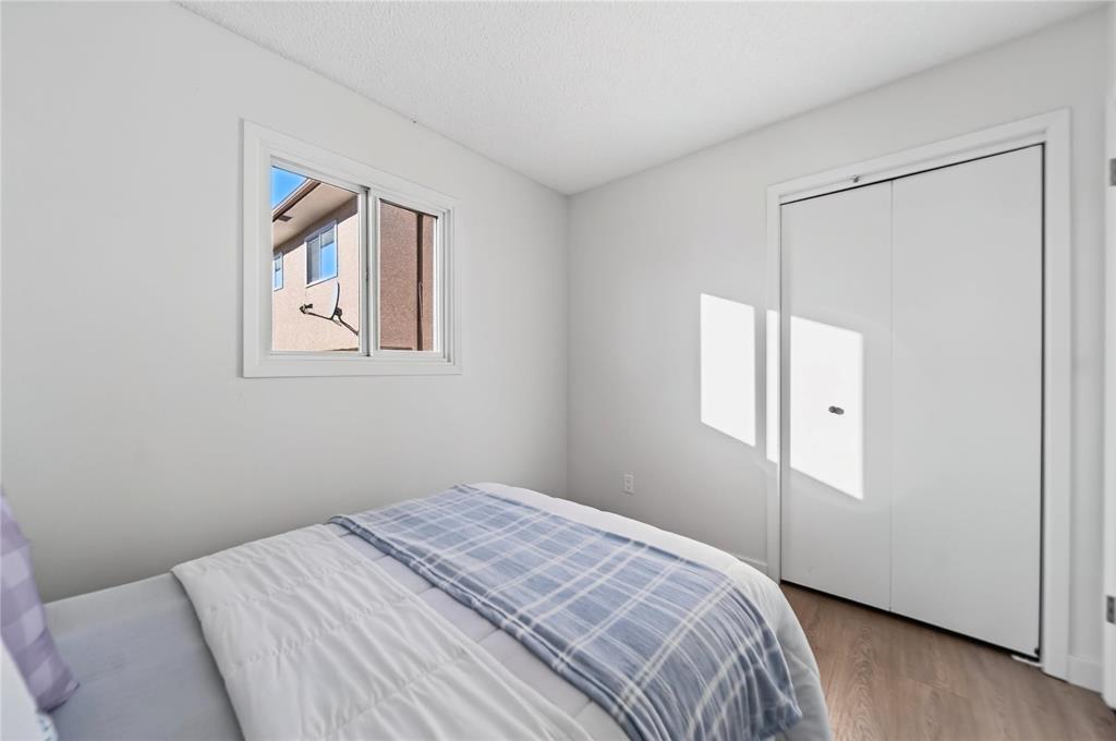 860 Templeton Avenue, Winnipeg, Manitoba  R2V 3S6 - Photo 10 - 202623920