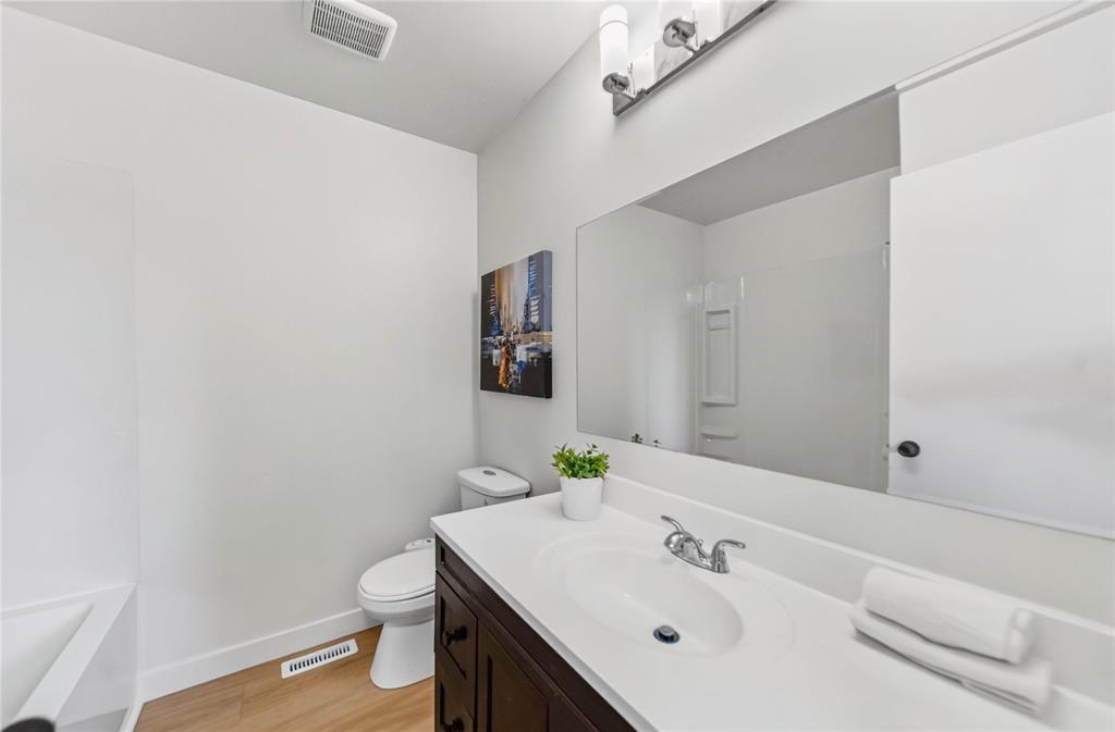 860 Templeton Avenue, Winnipeg, Manitoba  R2V 3S6 - Photo 13 - 202623920