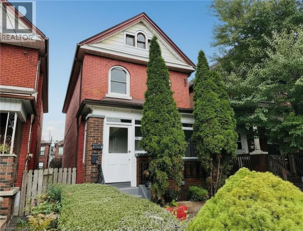 24 SOMERSET Avenue, Hamilton, Ontario
