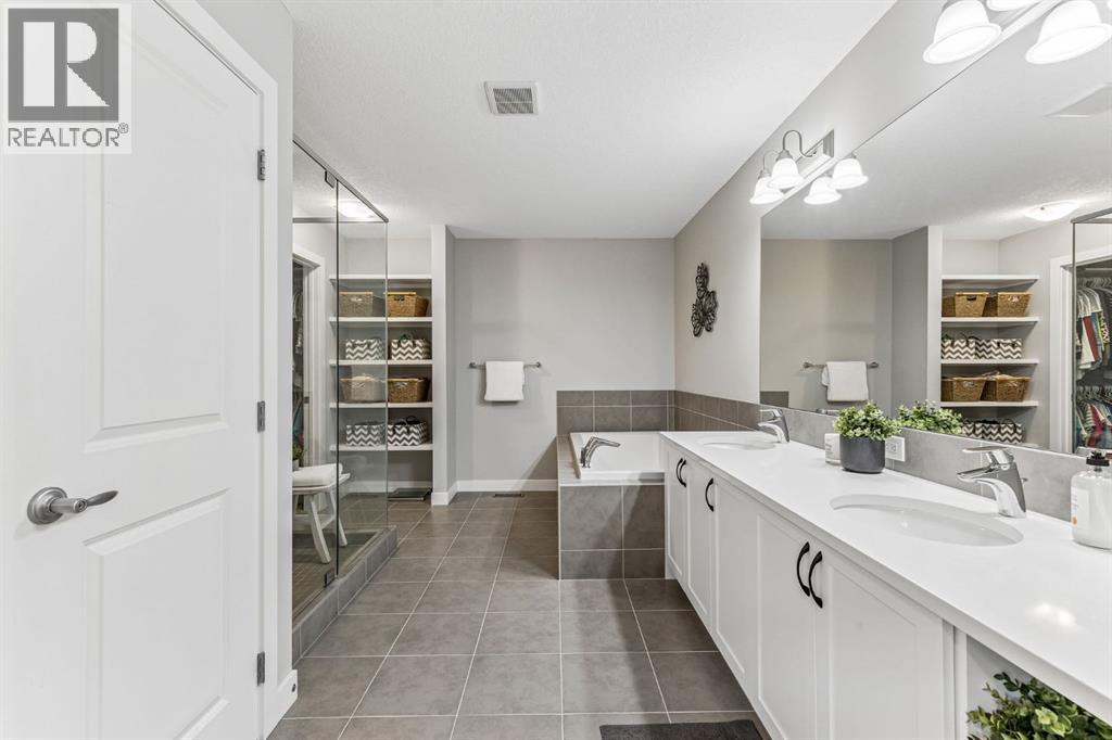 264 Riviera Way, Cochrane, Alberta  T4C 0Z2 - Photo 19 - A2346719