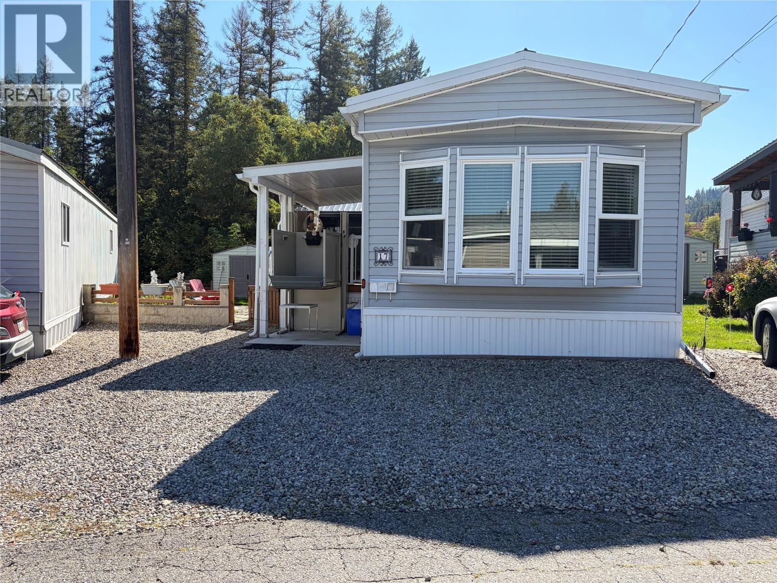 1601 COLUMBIA Avenue Unit# 17, Castlegar, British Columbia