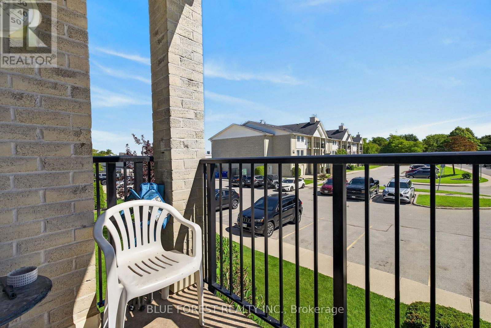 210 - 737 Deveron Crescent, London South, Ontario  N5Z 4X9 - Photo 4 - X13821302