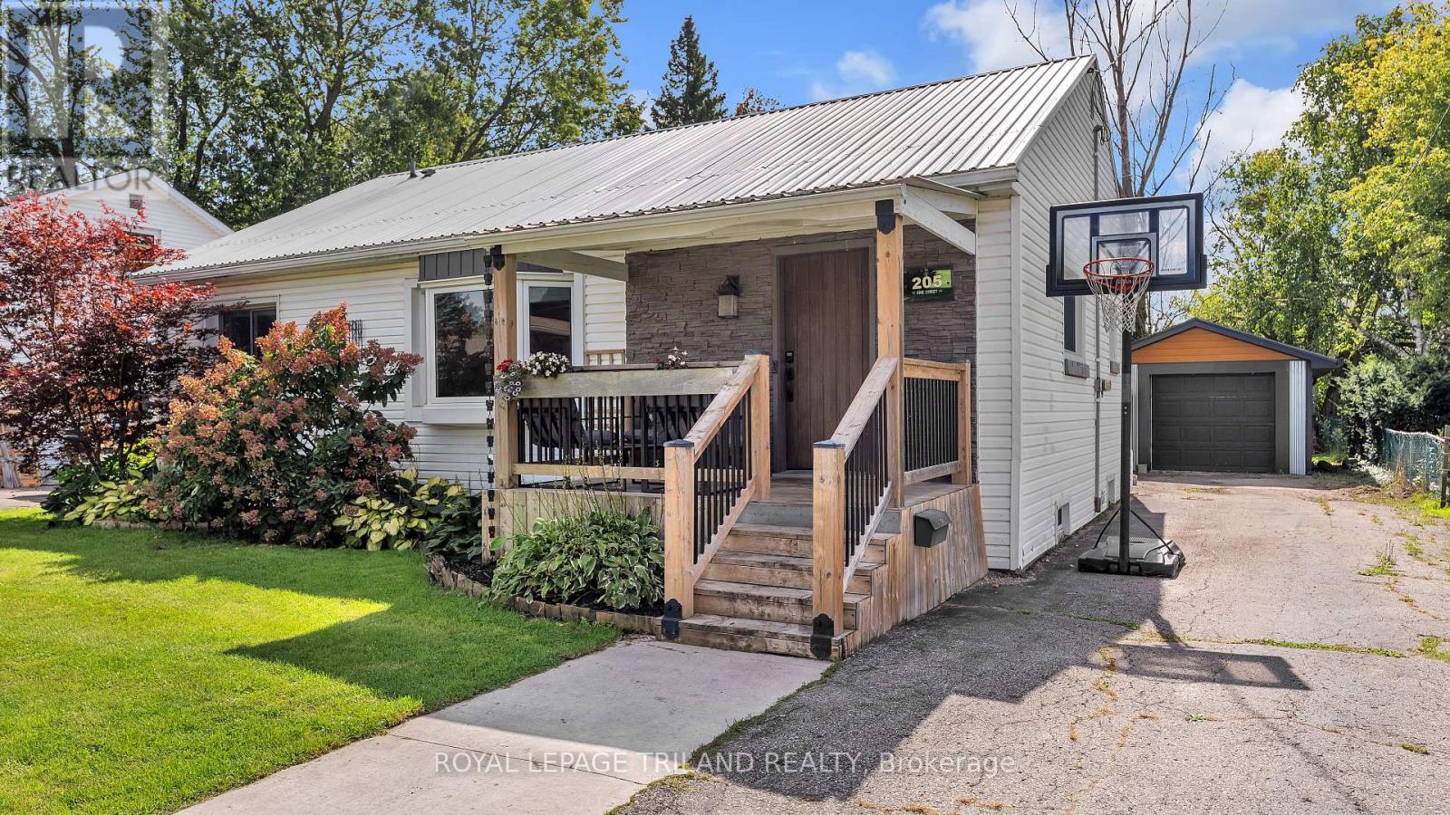 205 ERIE STREET, St. Thomas, Ontario