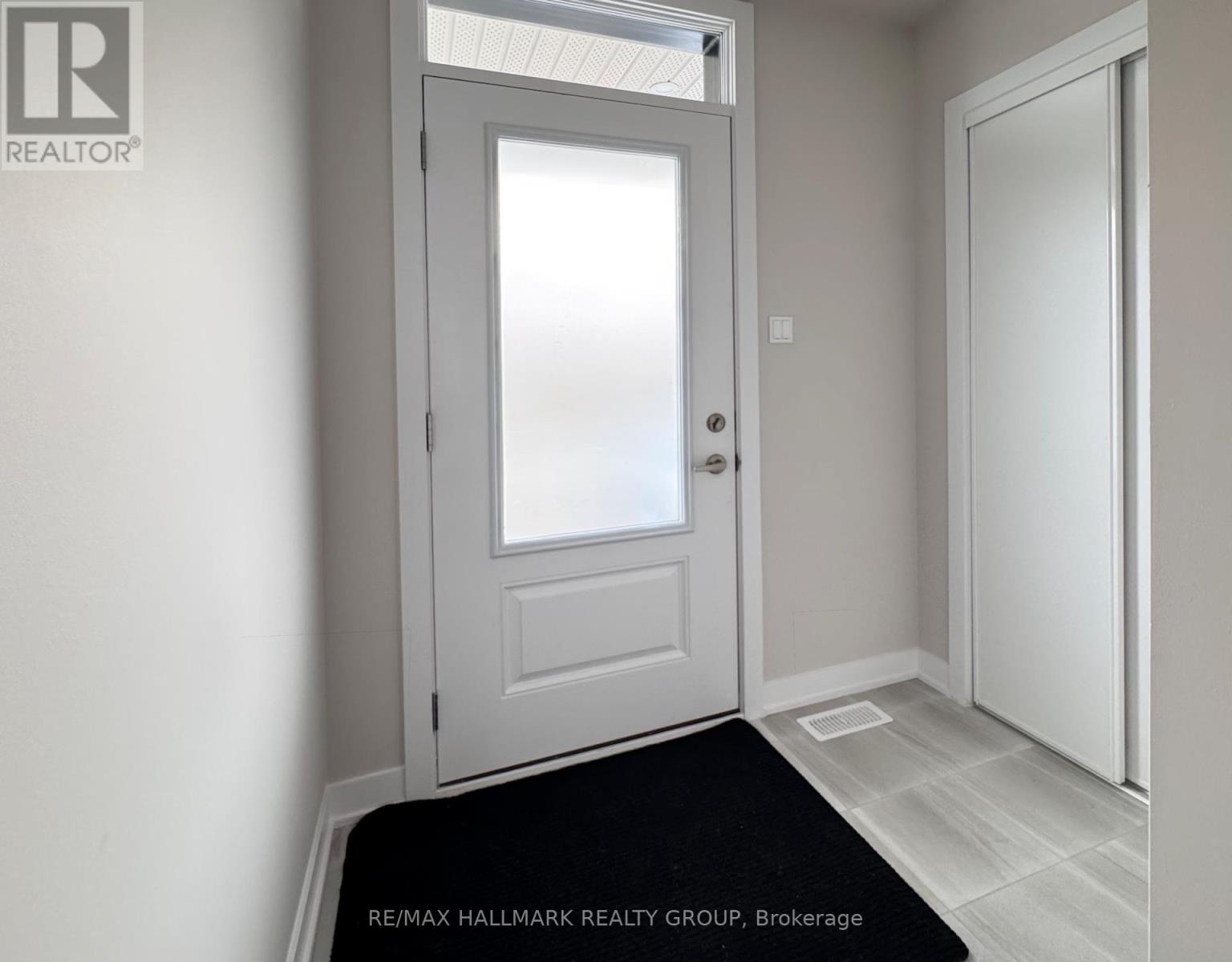 868 Andesite Terrace, Ottawa, Ontario K2J 7H4 - Photo 3 - X13821320