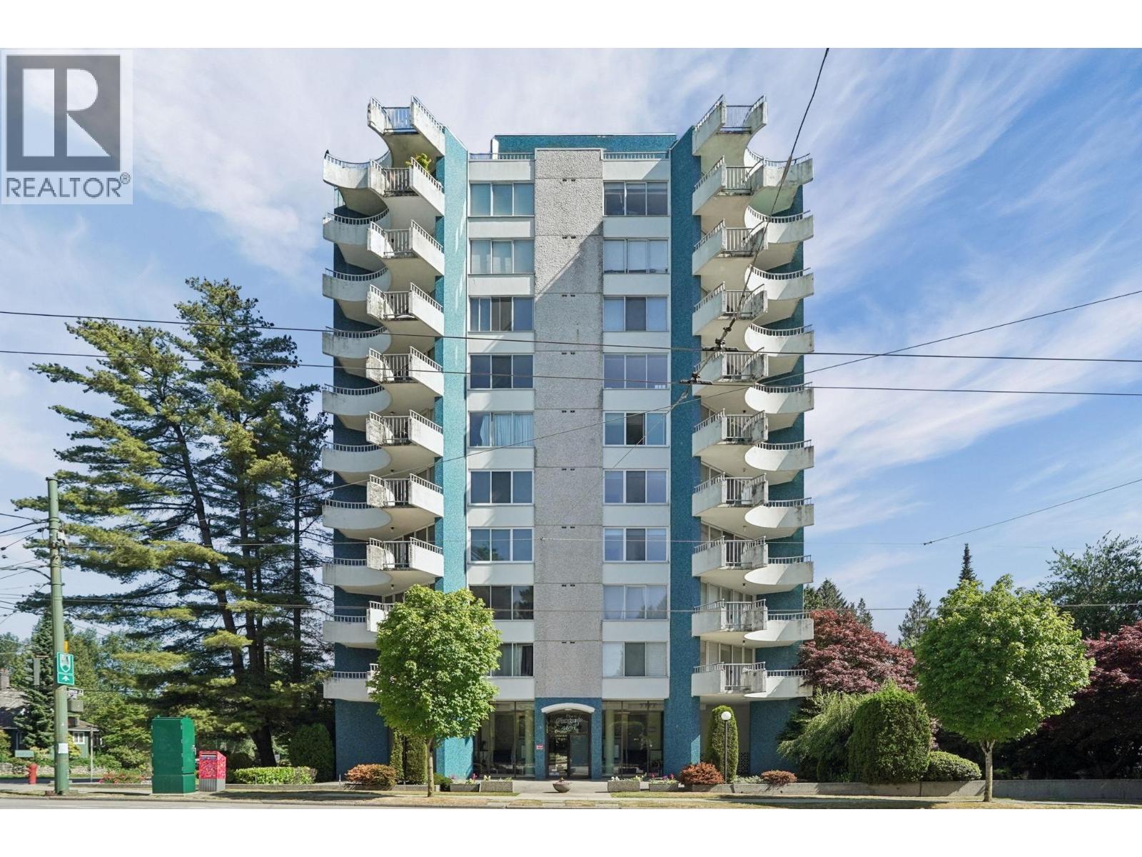 201 4691 W 10TH AVENUE, Vancouver, British Columbia