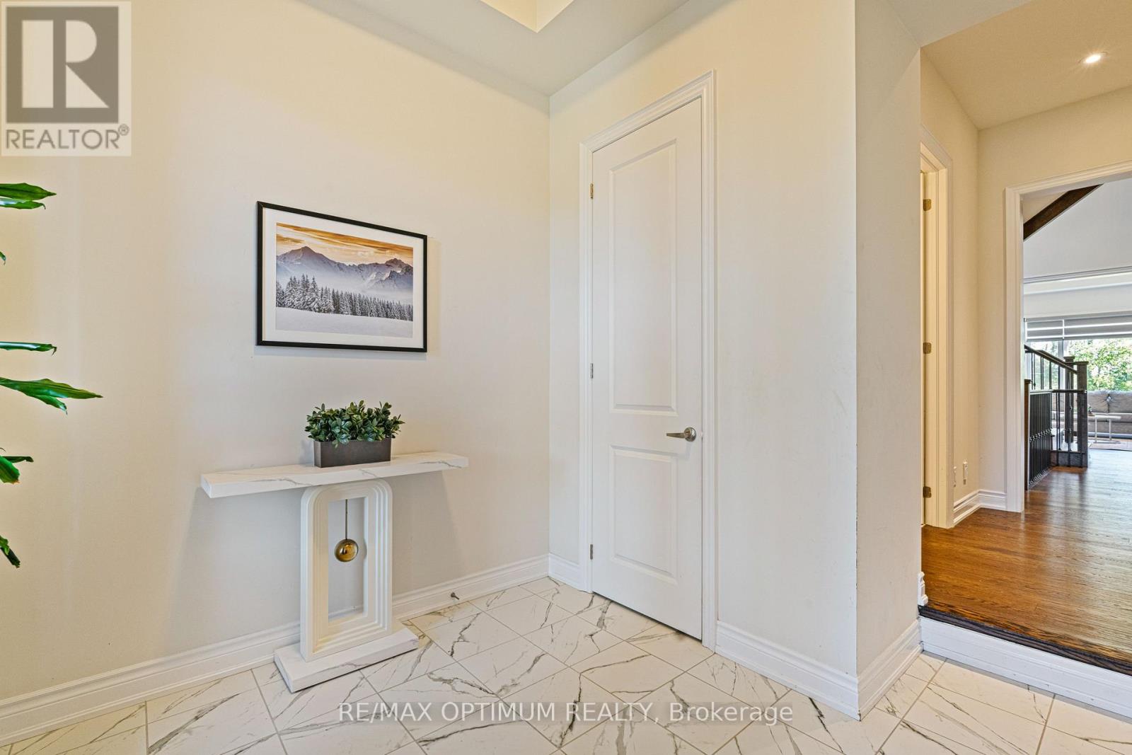 88 Pheasant Ridge Drive, Whitby, Ontario  L1P 0R9 - Photo 6 - E13821332