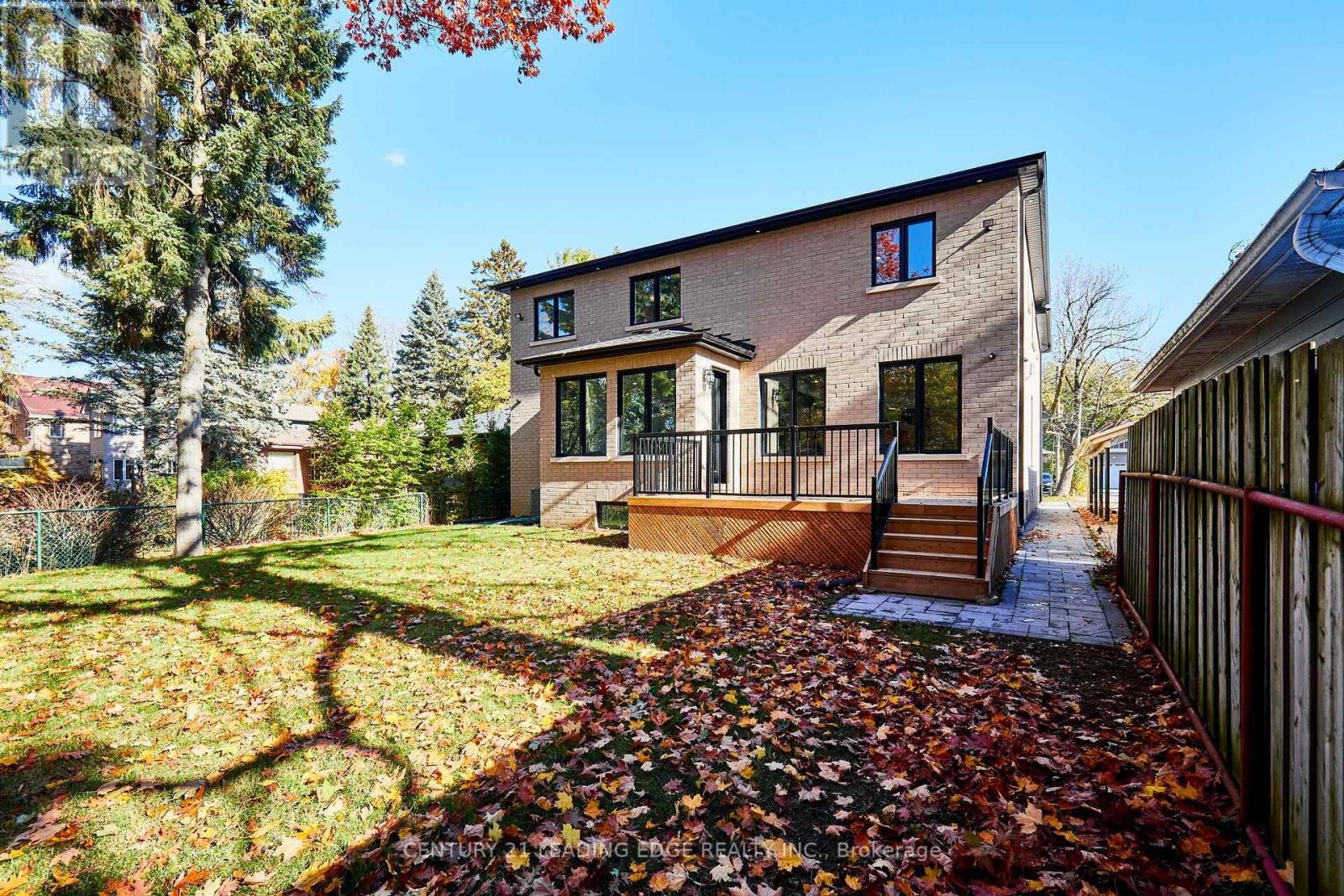24 Larwood Boulevard, Toronto, Ontario  M1M 2M5 - Photo 42 - E13821336