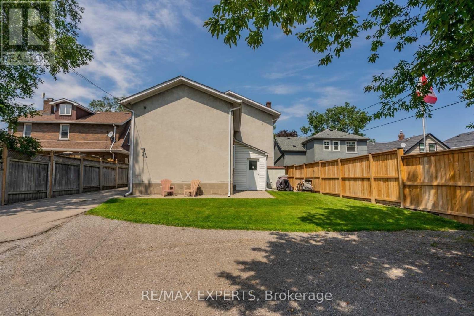 393 King Street E, Oshawa, Ontario  L1H 1E3 - Photo 13 - E13821382