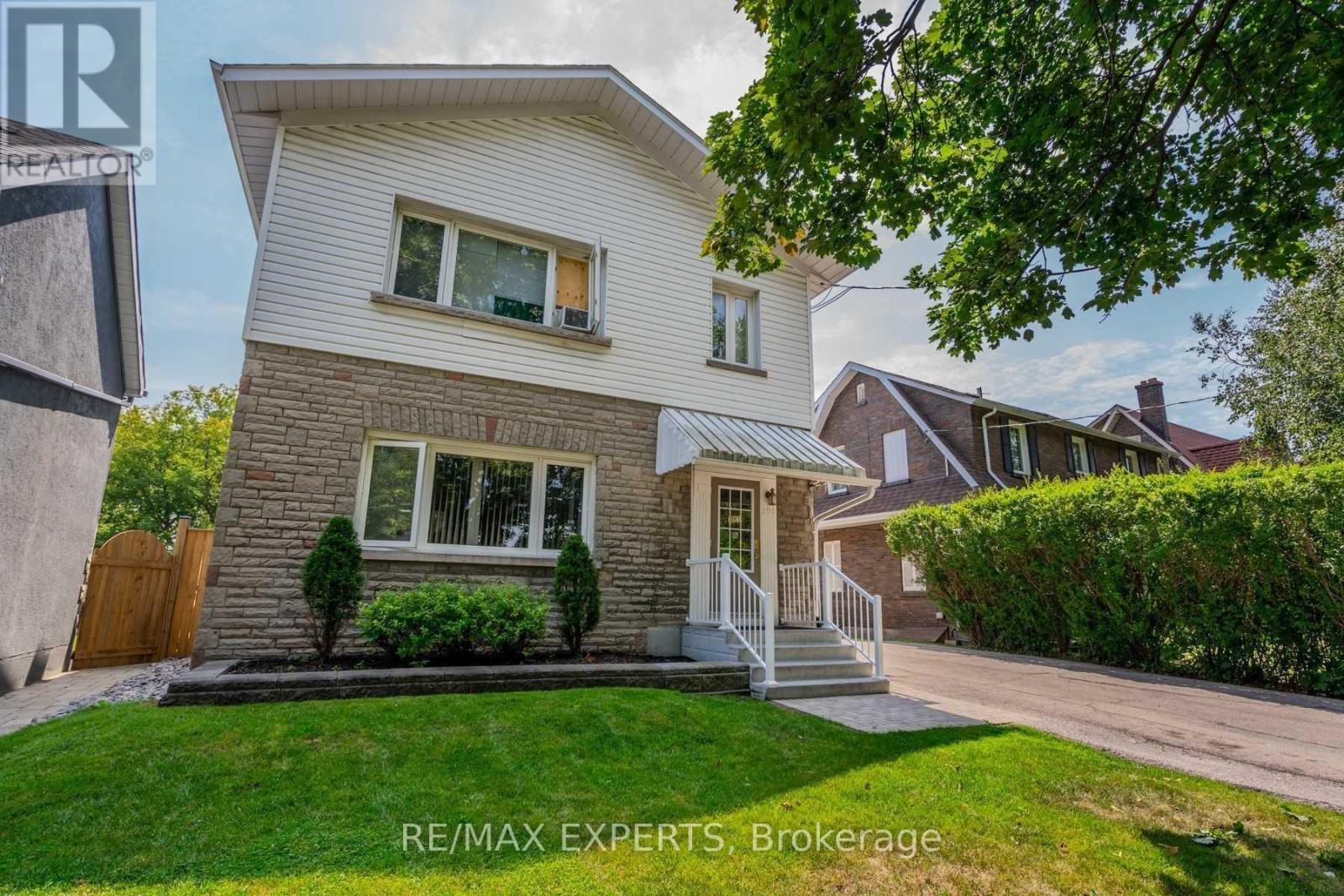 393 King Street E, Oshawa, Ontario  L1H 1E3 - Photo 2 - E13821382