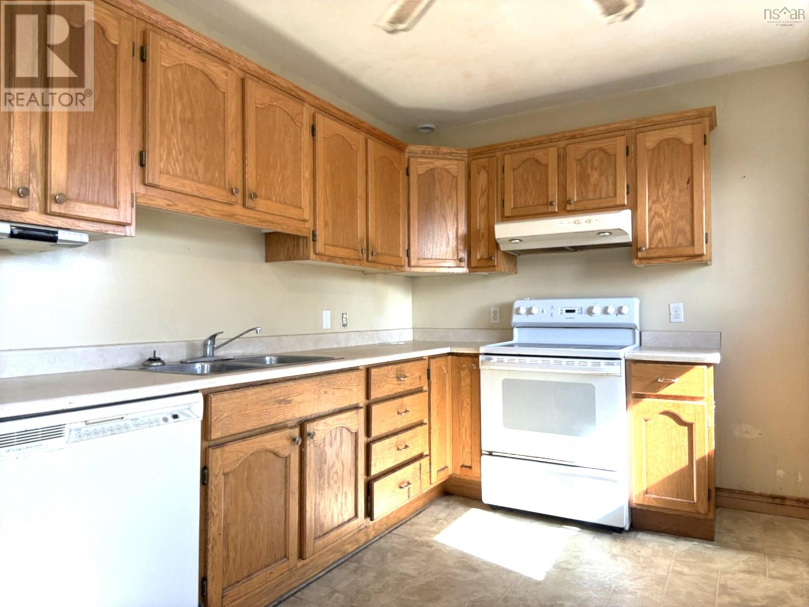 7 Harold Street, Port Hawkesbury, Nova Scotia  B9A 2Z8 - Photo 6 - 202624180
