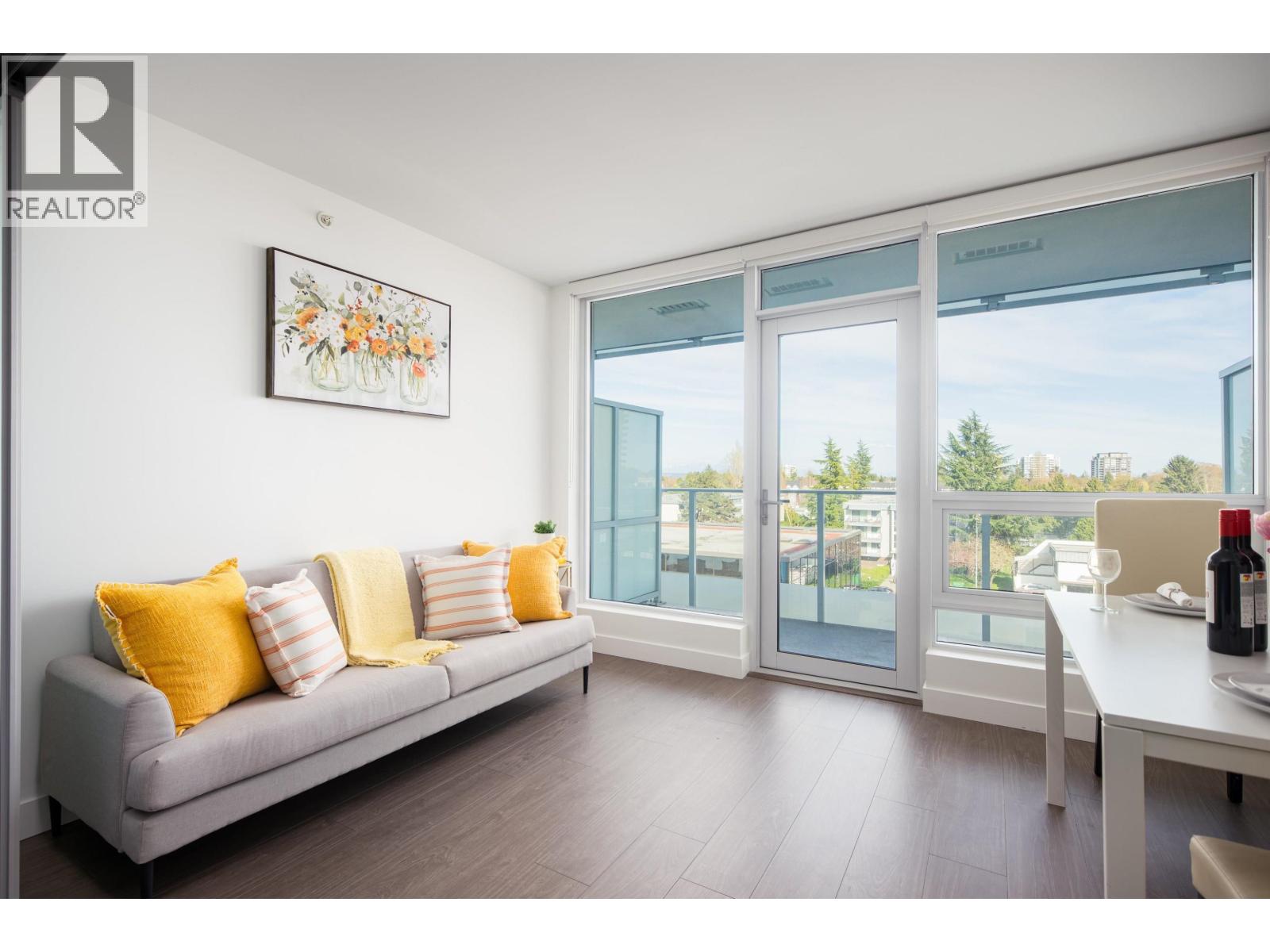 625 8133 COOK ROAD, Richmond, British Columbia