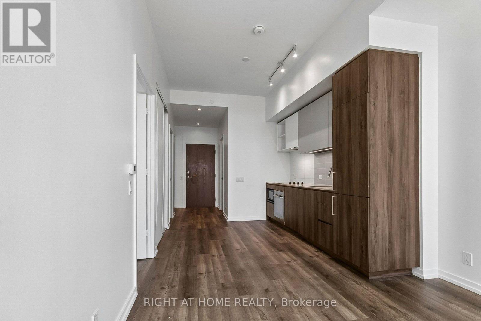 1705 - 7890 Jane Street, Vaughan, Ontario  L4K 0K9 - Photo 6 - N13821376