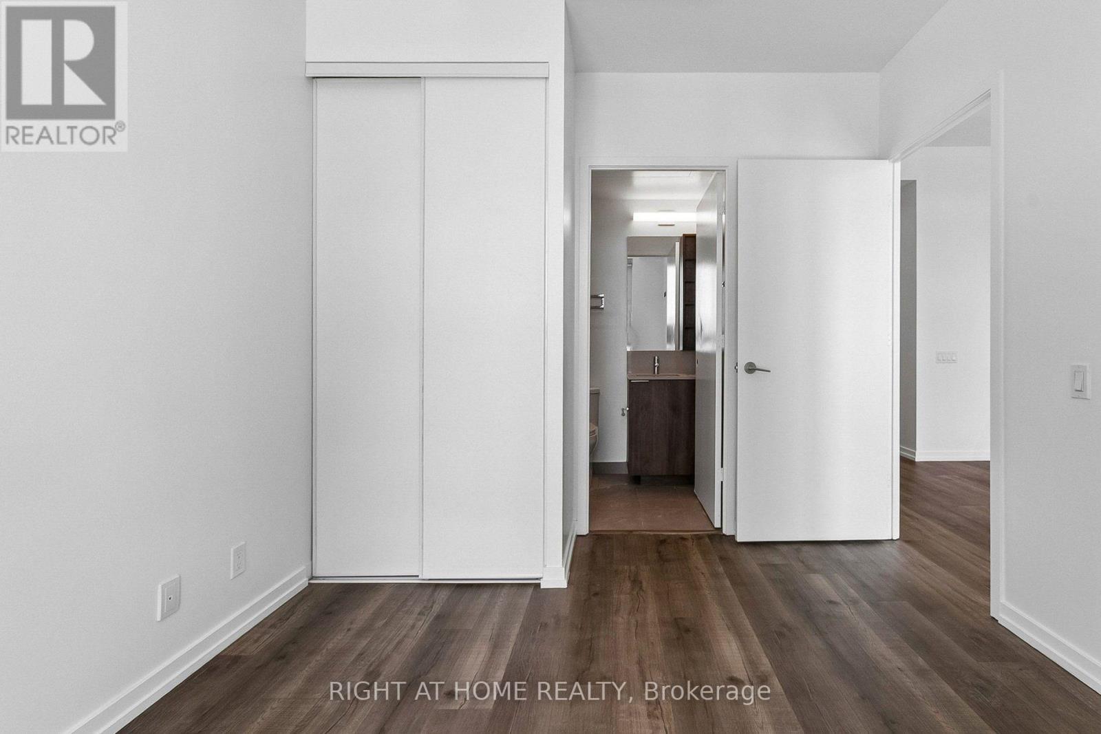 1705 - 7890 Jane Street, Vaughan, Ontario  L4K 0K9 - Photo 9 - N13821376