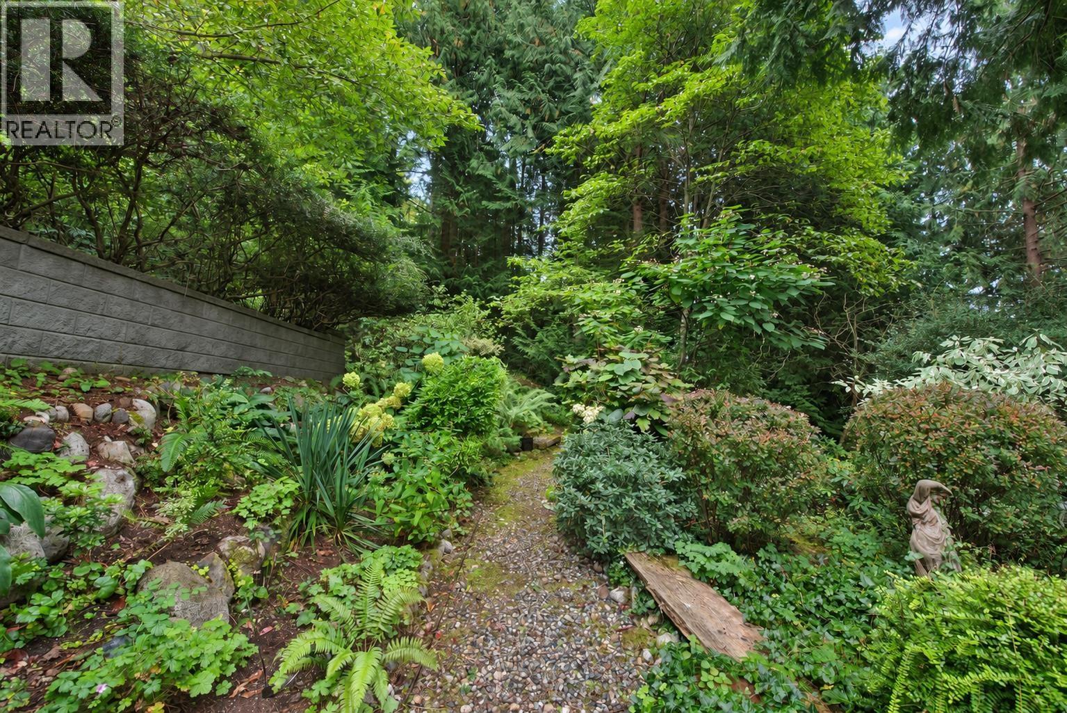 1305 Gower Point Road, Gibsons, British Columbia  V0N 1V3 - Photo 28 - R3166565