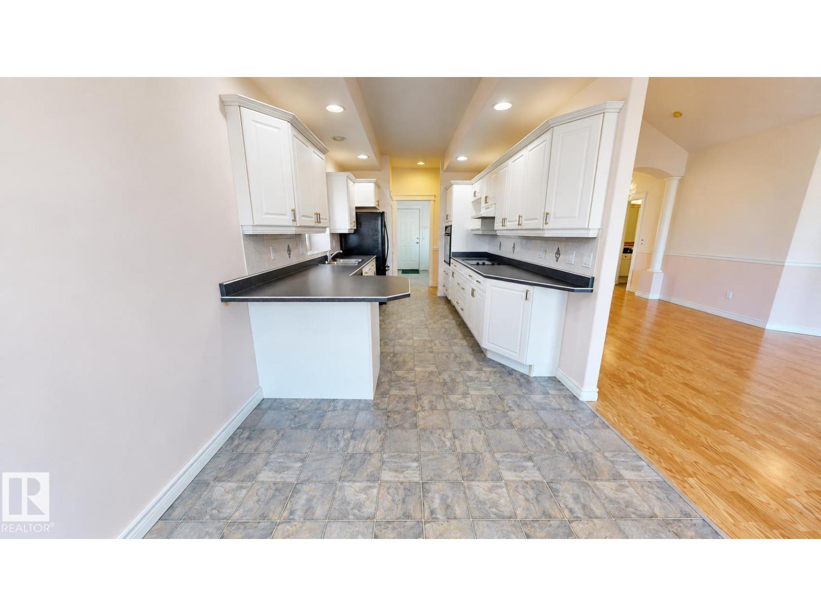#323 Ravine Villas, Leduc, Alberta  T9E 8H3 - Photo 14 - E4510077