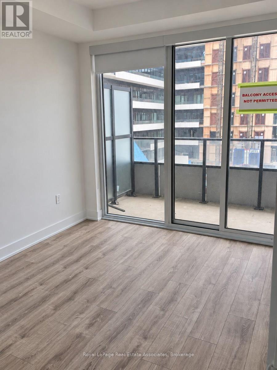 403 - 20 Shore Breeze Drive, Toronto, Ontario  M8V 0C7 - Photo 5 - W13821294