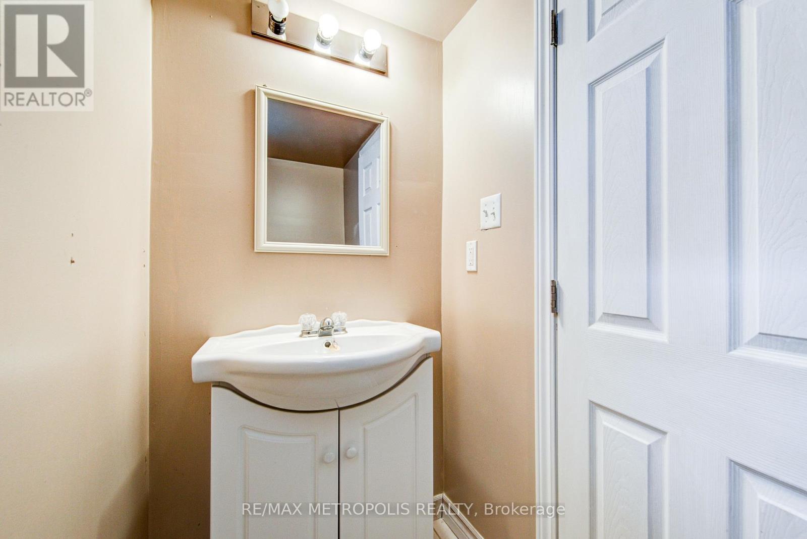 110 Stevenson Road, Toronto, Ontario  M9V 2B5 - Photo 25 - W13821318