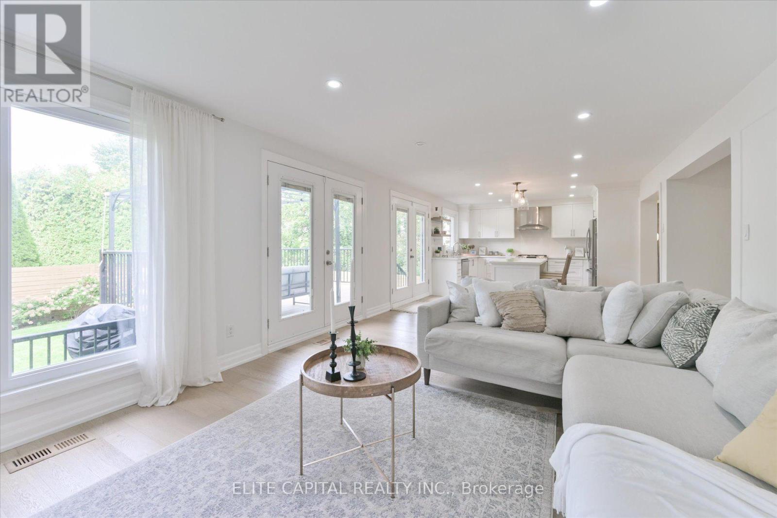 20 Raymore Drive, Toronto, Ontario  M9P 1W5 - Photo 21 - W13821386