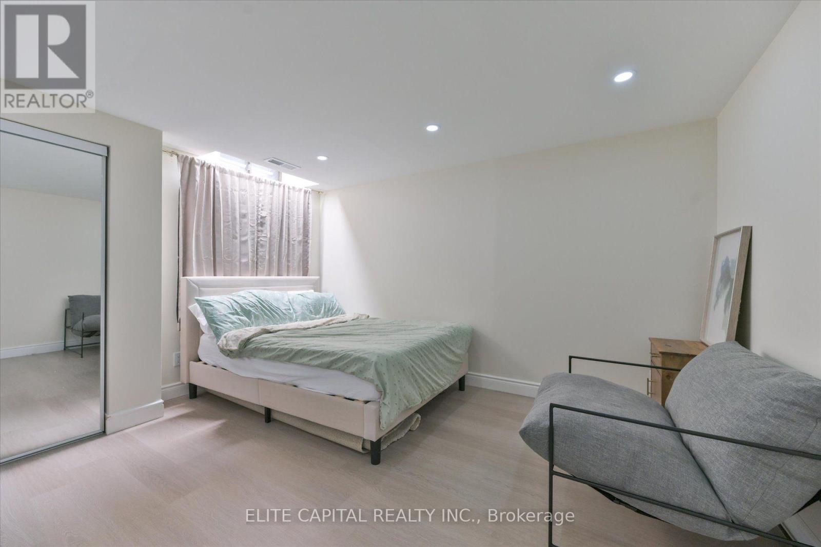 20 Raymore Drive, Toronto, Ontario  M9P 1W5 - Photo 38 - W13821386