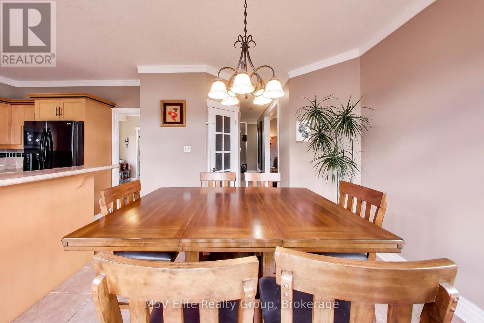189 Churchill Road, Halton Hills, Ontario  L7J 3B4 - Photo 6 - W13821396