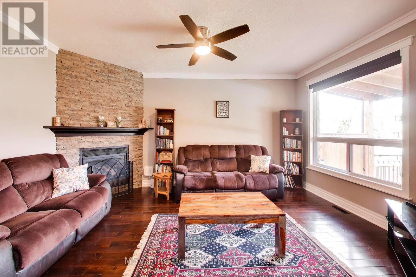 189 Churchill Road, Halton Hills, Ontario  L7J 3B4 - Photo 7 - W13821396