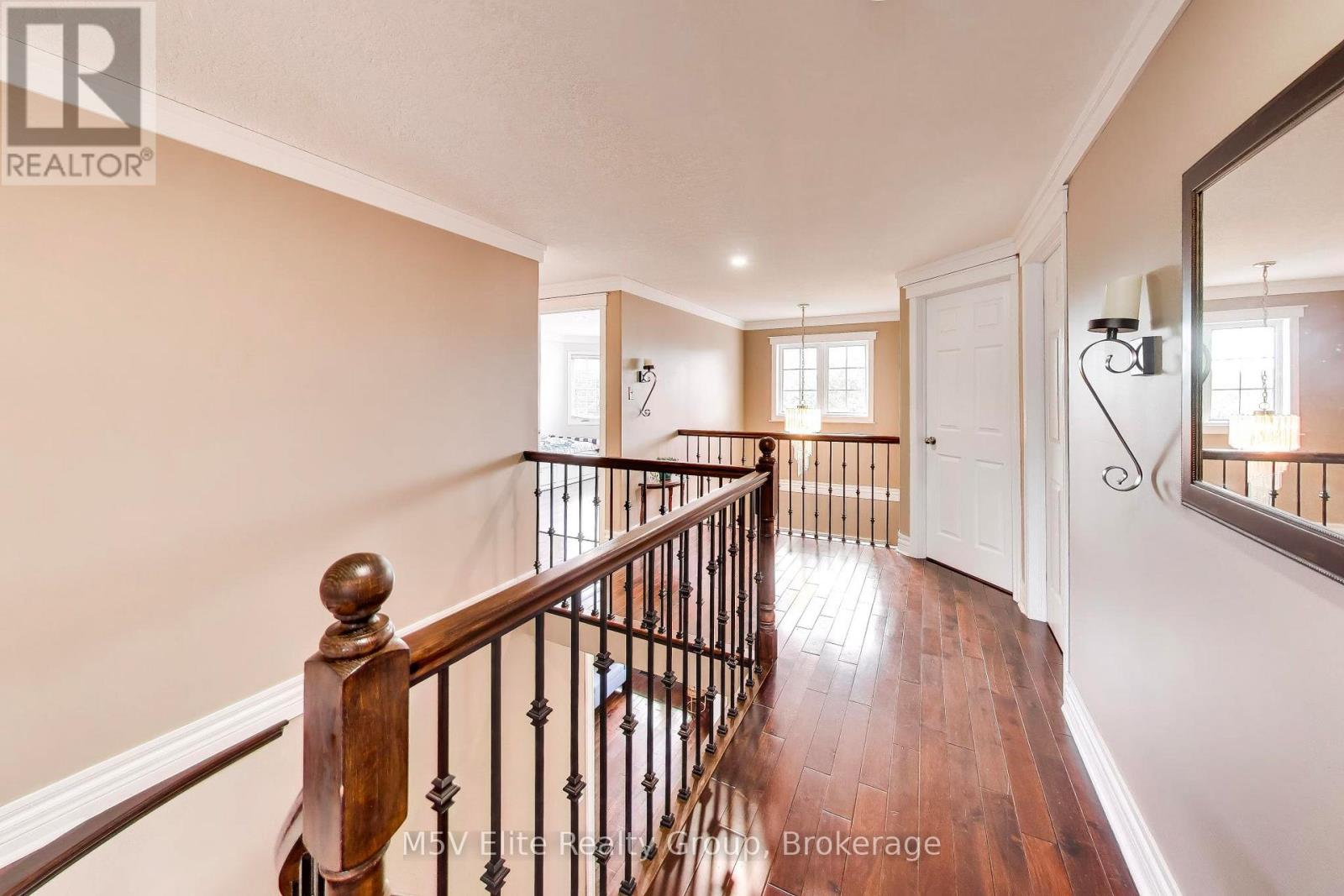 189 Churchill Road, Halton Hills, Ontario  L7J 3B4 - Photo 8 - W13821396