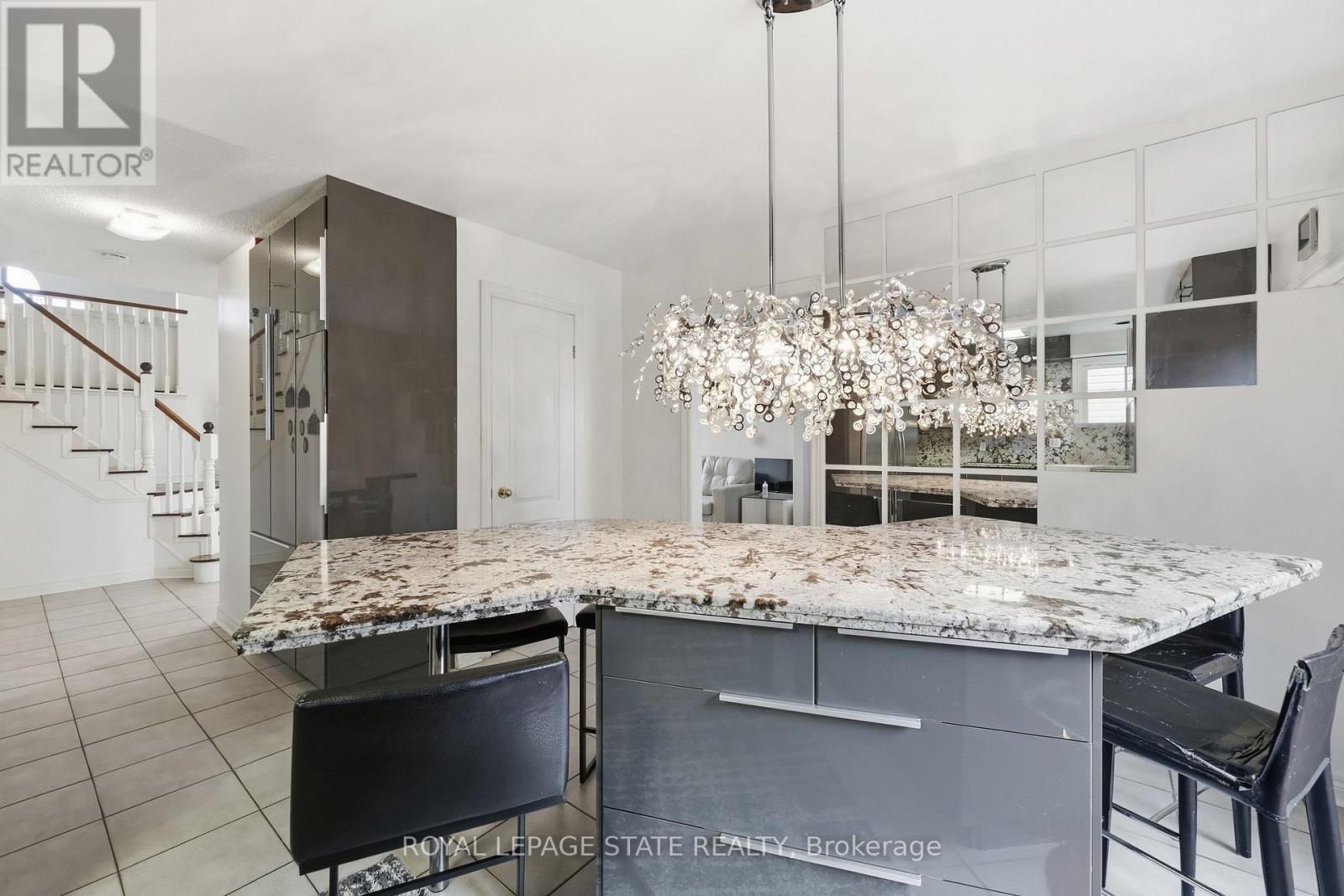 11 Redtail Crescent, Hamilton, Ontario  L9B 2R6 - Photo 17 - X13821348