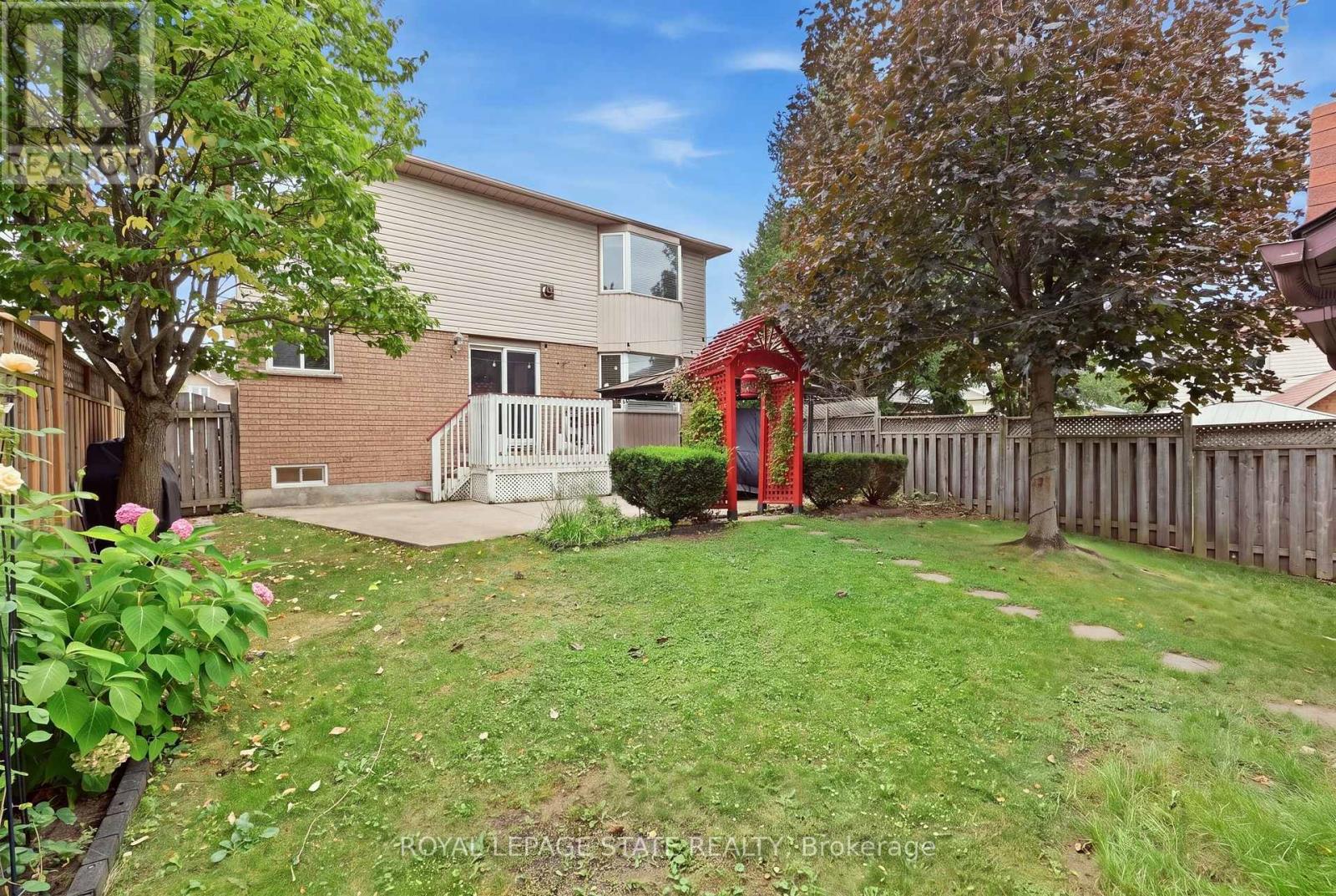 11 Redtail Crescent, Hamilton, Ontario  L9B 2R6 - Photo 35 - X13821348