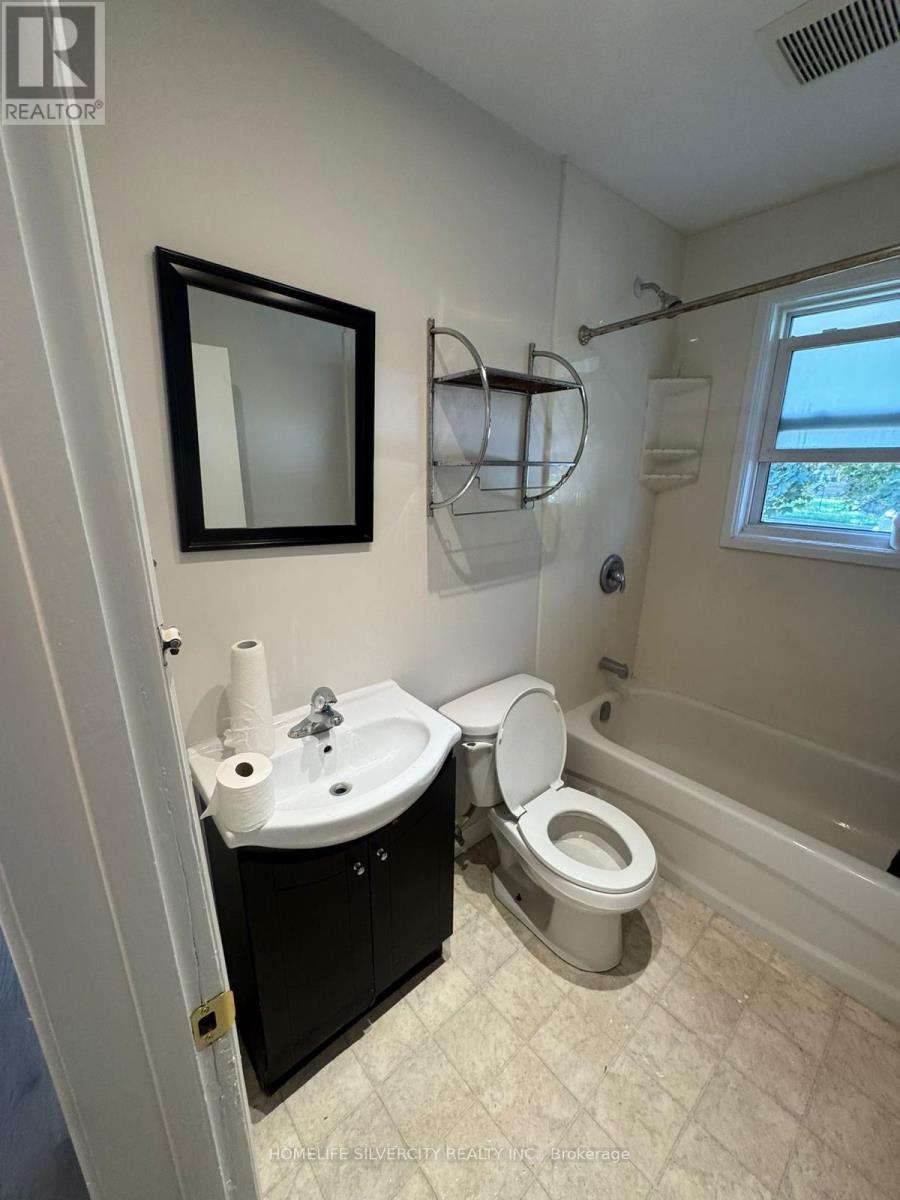 276 Sunview Street, Waterloo, Ontario  N2L 3V9 - Photo 13 - X13821390