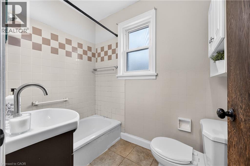 176 Avalon Place, Kitchener, Ontario  N2M 4N8 - Photo 28 - 40866130