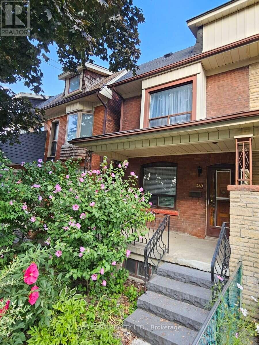 449 Pacific Avenue, Toronto, Ontario  M6P 2R3 - Photo 3 - W13619132