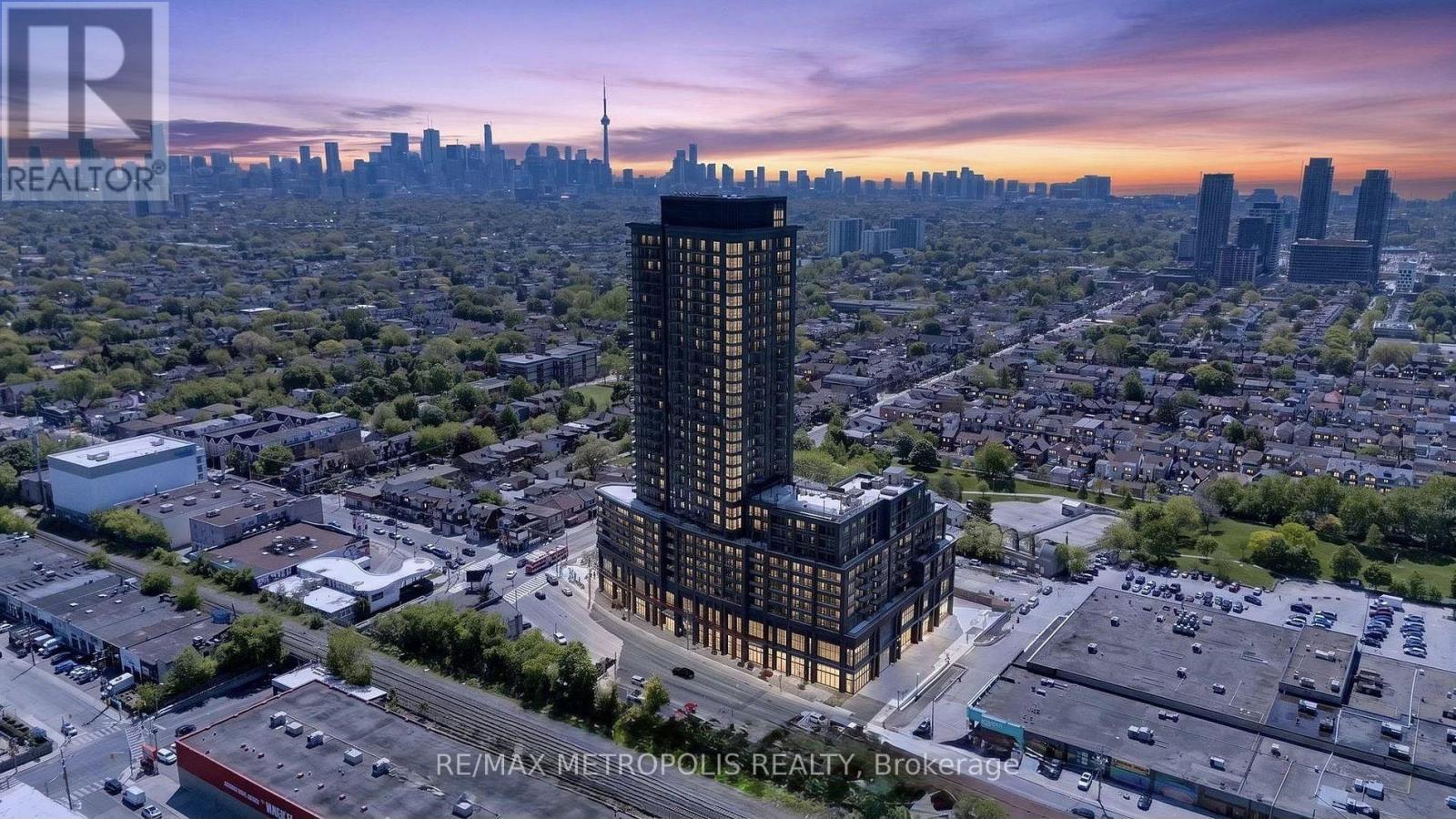 613 - 1185 Dupont Street, Toronto, Ontario  M6H 0G5 - Photo 1 - W13821422