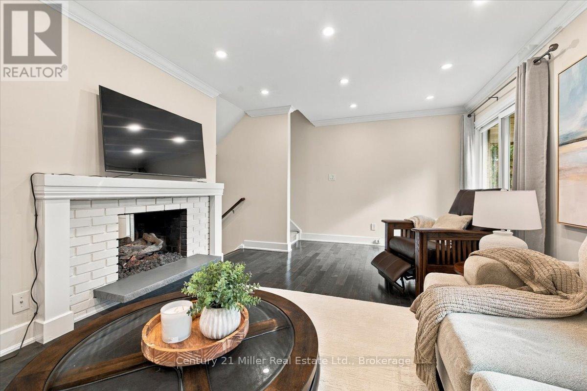 37 Tulip Street, Oakville, Ontario  L6L 3V3 - Photo 10 - W13821124