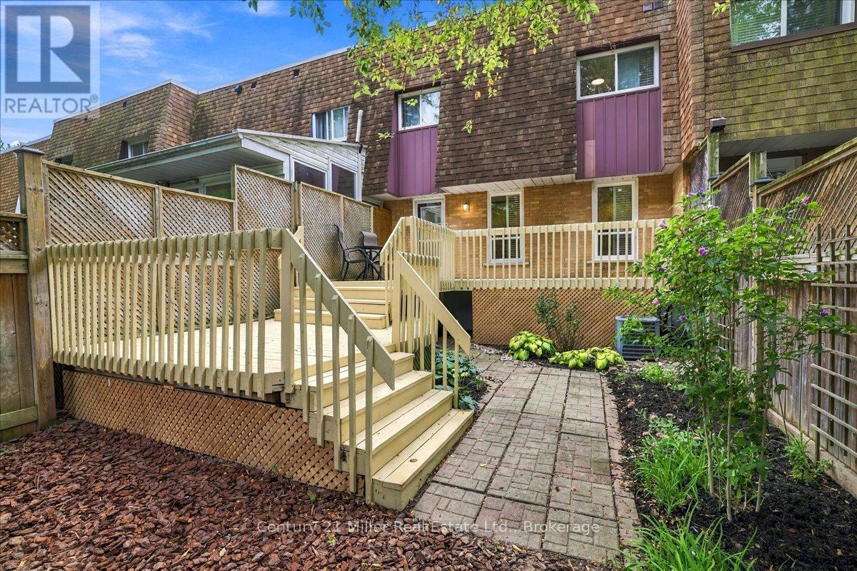 37 Tulip Street, Oakville, Ontario  L6L 3V3 - Photo 23 - W13821124